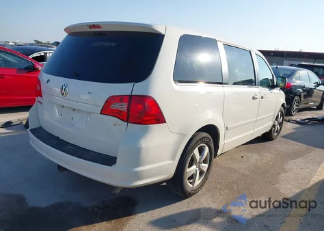 2010 Volkswagen Routan Se from USA, damaged, VIN 2V4RW3D17AR171304
